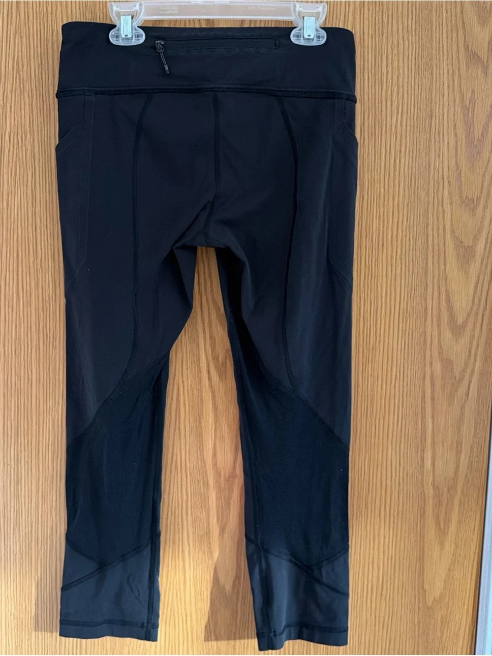 Lululemon Pace Rival Mid-Rise Crop 22